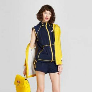 Hunter Women's Hooded Windbreaker Vest in NAVY